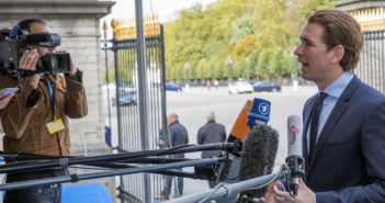 Když strach z muslimů vede židy k tomu, aby krajní pravici malovali na růžovo Když strach z muslimů vede židy k tomu, aby krajní pravici malovali na růžovo