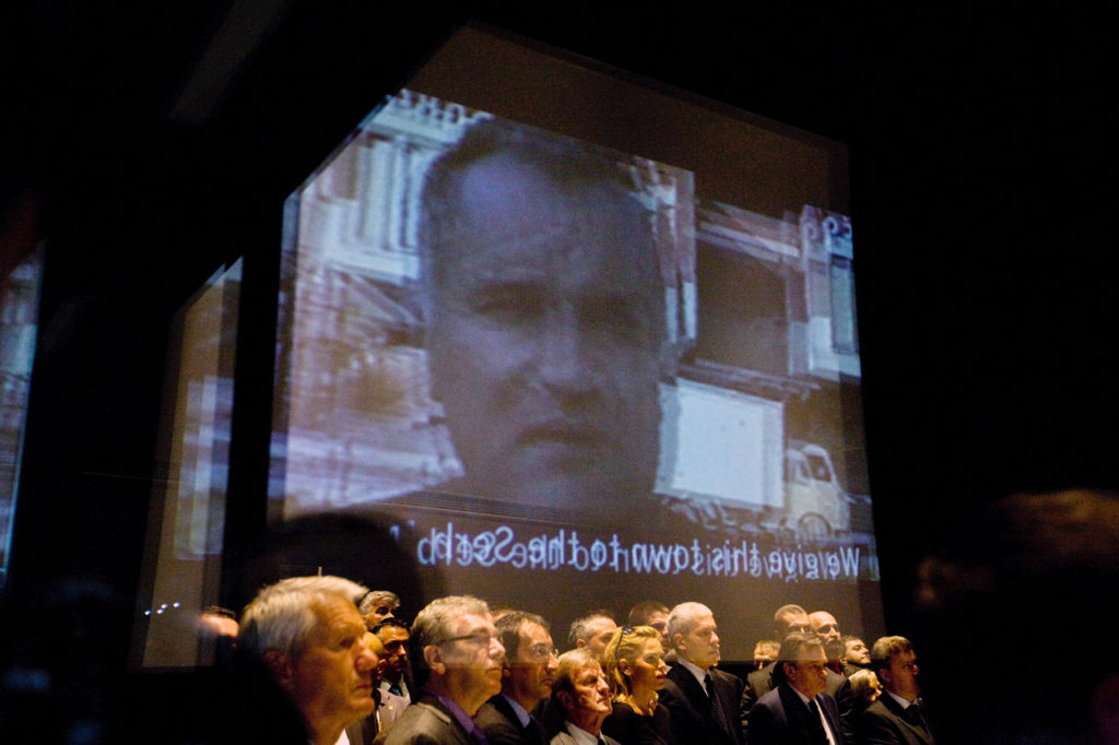 V Srebrenici pred vraždením obetiam tvrdil: Alláh vám nepomôže, Mladič áno. Dnes v Haagu počúva rozsudok