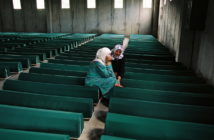 V Srebrenici pred vraždením obetiam tvrdil: Alláh vám nepomôže, Mladič áno. Dnes v Haagu počúva rozsudok