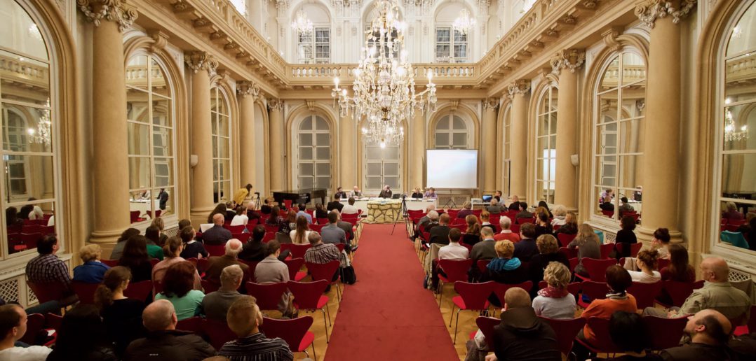 Predstavitelia troch abrahámskych náboženstiev pod záštitou primátora diskutovali o úlohe viery