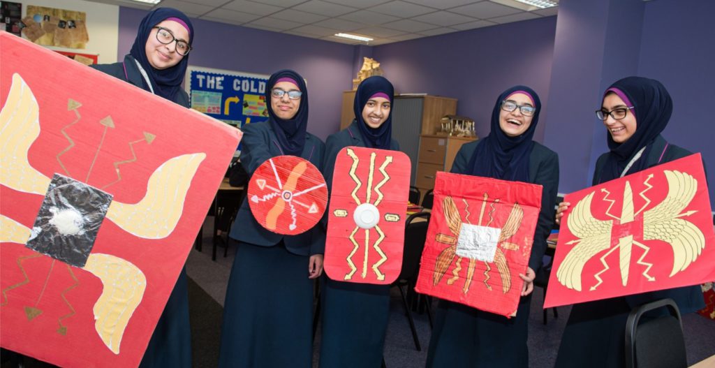 Prvé tri školy v rebríčku najlepších stredných škôl vo Veľkej Británii sú islamské