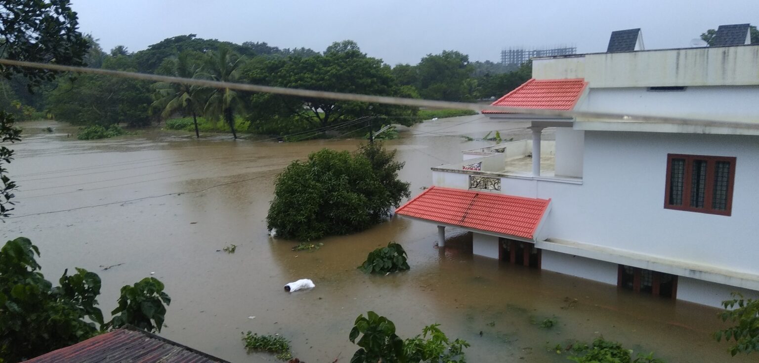 Muslimovia v Indii pomáhajú kresťanom počas záplav Muslimovia v Indii pomáhajú kresťanom počas záplav