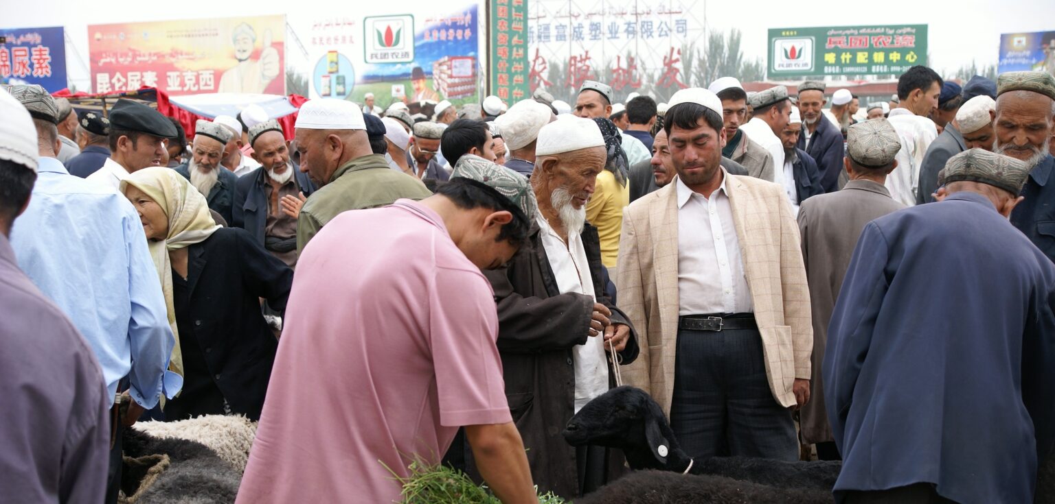 New York Times: Čína zatvára muslimov do internačných táborov. USA zvažuje sankcie