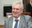 Prezident České Republiky udělil státní vyznamenání ředitelce, která odmítla přijmout dvě muslimské studentky v šátku