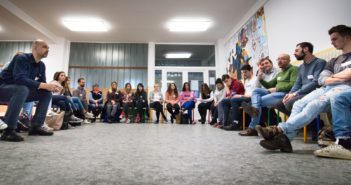 Rabín, kňaz a imám cestujú po slovenských školách a hovoria so žiakmi o tolerancii
