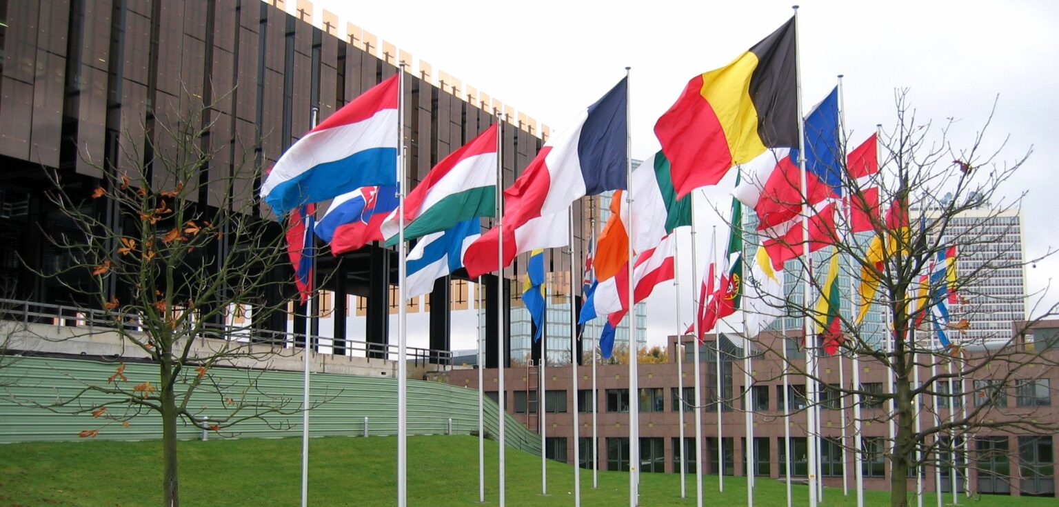 Súdny dvor EÚ rozhoduje o nosení hidžábu v zamestnaní. Verdikt bude záväzný aj pre Slovensko