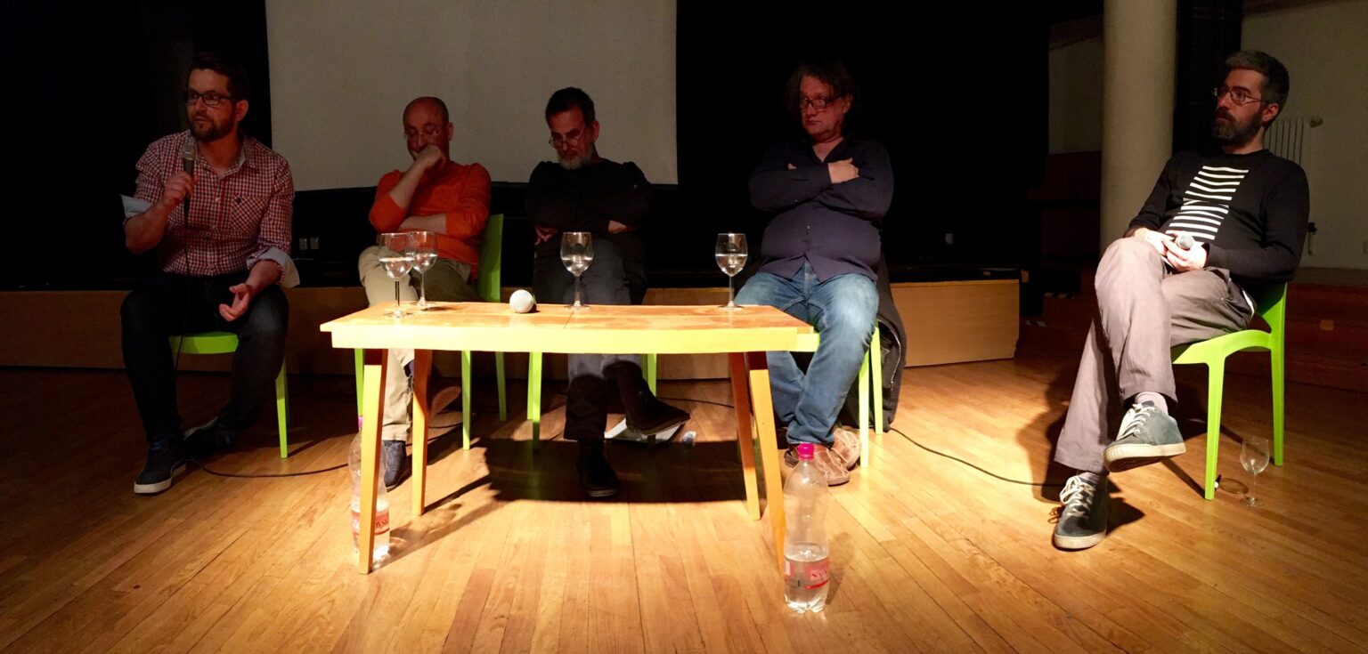 Kresťan, muslim, politológ a religionista diskutovali o kresťanstve a isláme Kresťan, muslim, politológ a religionista diskutovali o kresťanstve a isláme