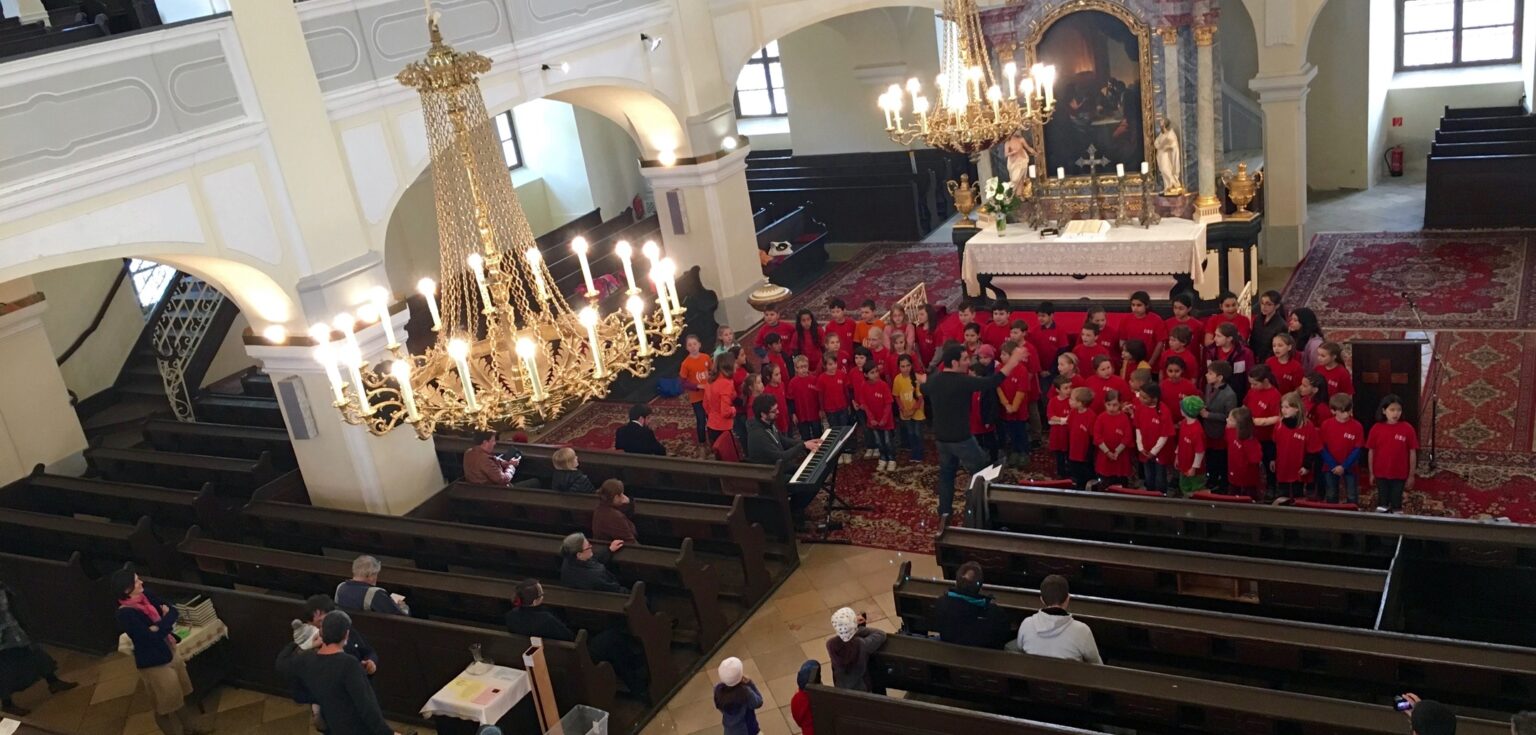 Predseda Islamskej nadácie hovoril vo Veľkom evanjelickom kostole v Bratislave o pomoci utečencom Predseda Islamskej nadácie hovoril vo Veľkom evanjelickom kostole v Bratislave o pomoci utečencom