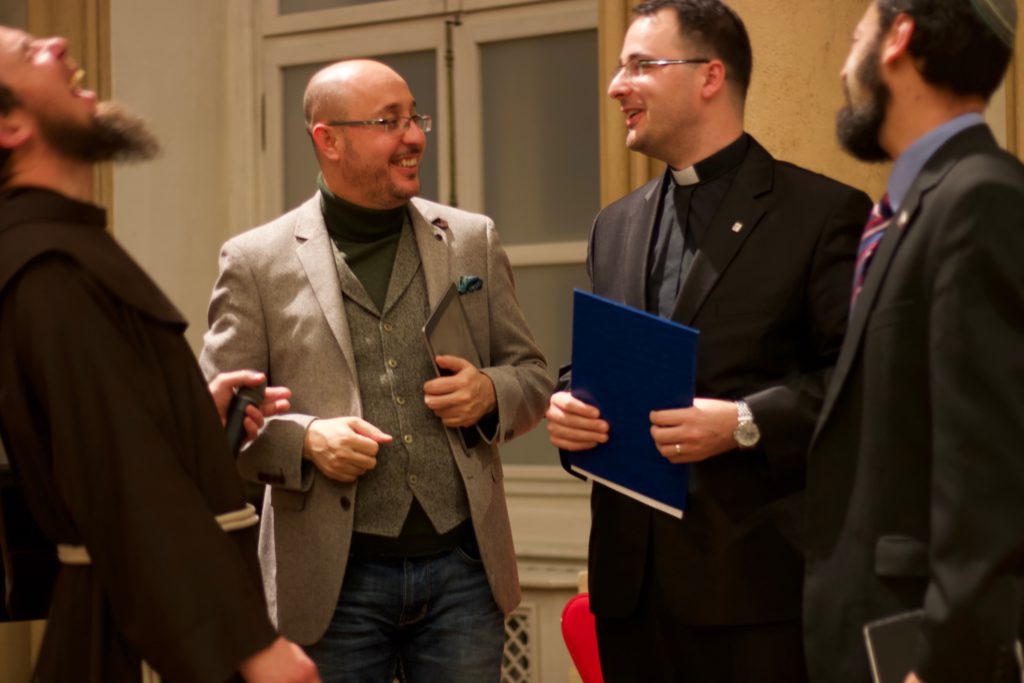 V srdci Bratislavy diskutovali predstavitelia troch abrahámskych náboženstiev