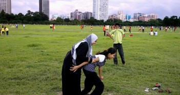 Prestížna štúdia potvrdzuje nárast nacionalizmu a reštrikcií voči náboženstvám vo svete Britskí muslimovia, najviac diskriminovaná menšina na britskom pracovnom trhu