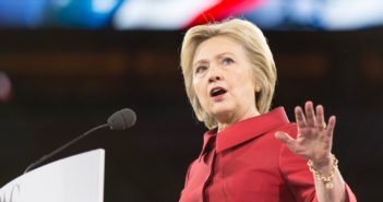 Americký katolický oběžník označil volbu Hillary Clintonové za hrozbu pro spásu duše