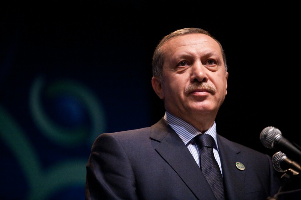 AKP oznámila prezidentskú kandidatúru premiéra Erdogana