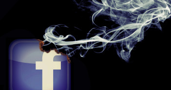Facebooku výzvy na popravy muslimov nevadia. Niektoré už viedli k útokom