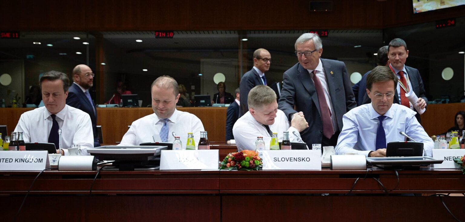 Budúci predseda Rady EÚ chce zakázať muslimov. Prečo Cameron, Merkelová a Hollande mlčia?