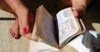 Národní centrála proti organizovanému zločinu označila za nebezpečný „nekontrolovatelný vstup lidí praktikujících islám do Česka“