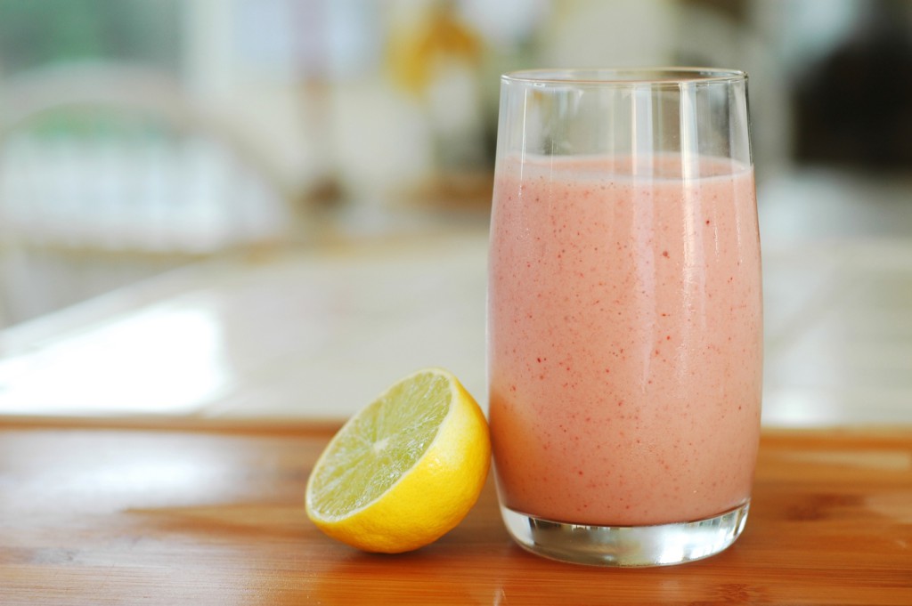 Zdravý proteínový smoothie na raňajky