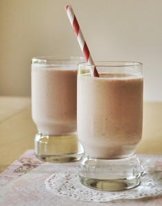 Zdravý proteínový smoothie na raňajky