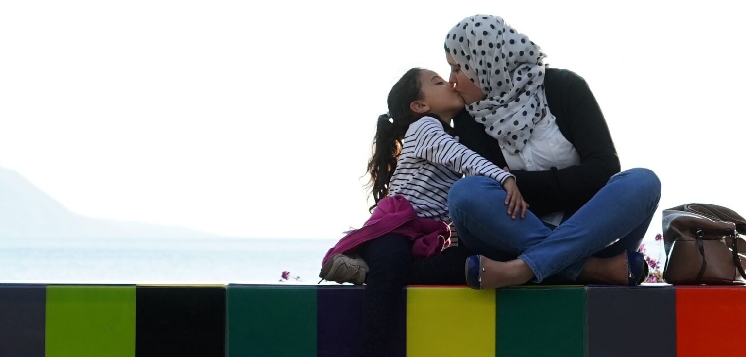 Emotívne priznanie dcéry svojej matke: „Niekedy mám pocit, že byť muslimkou je zločin“